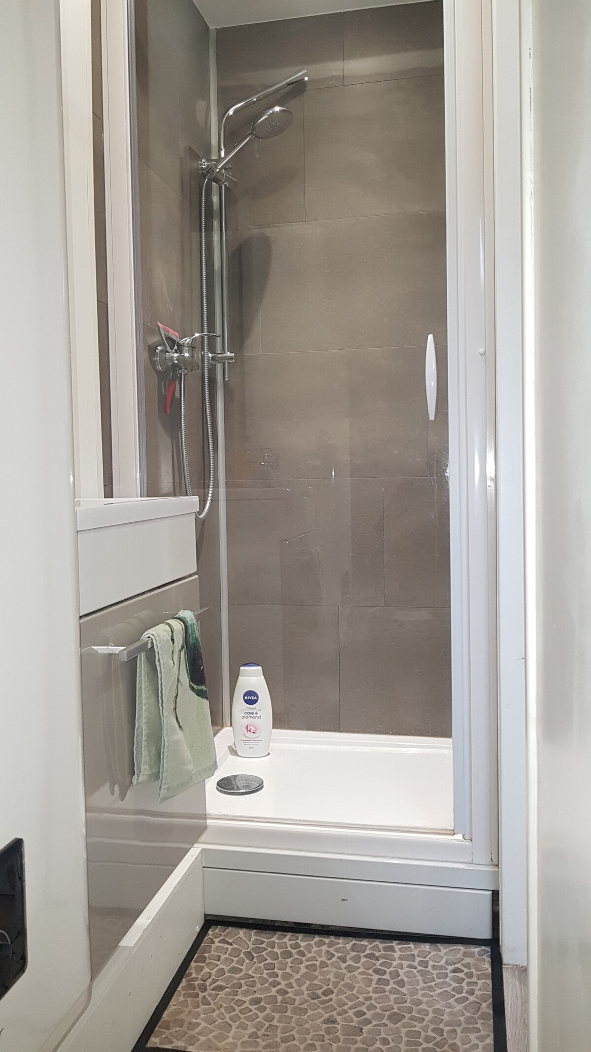 Salle de douche refaite en 2018